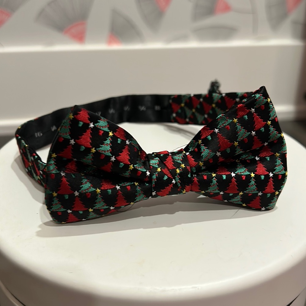Christmas Tree Bow tie 🎄